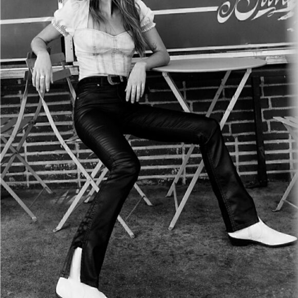 NEW Free People Spellbound Coated Jean Black 32 - Picture 2 of 11